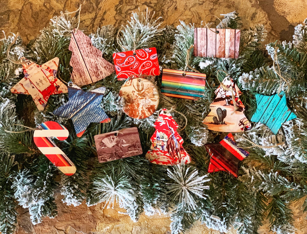 Country Christmas: Ornaments