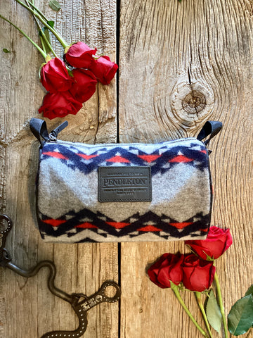 Pendleton Tecopa Hills Small Zip Bag – Martini West